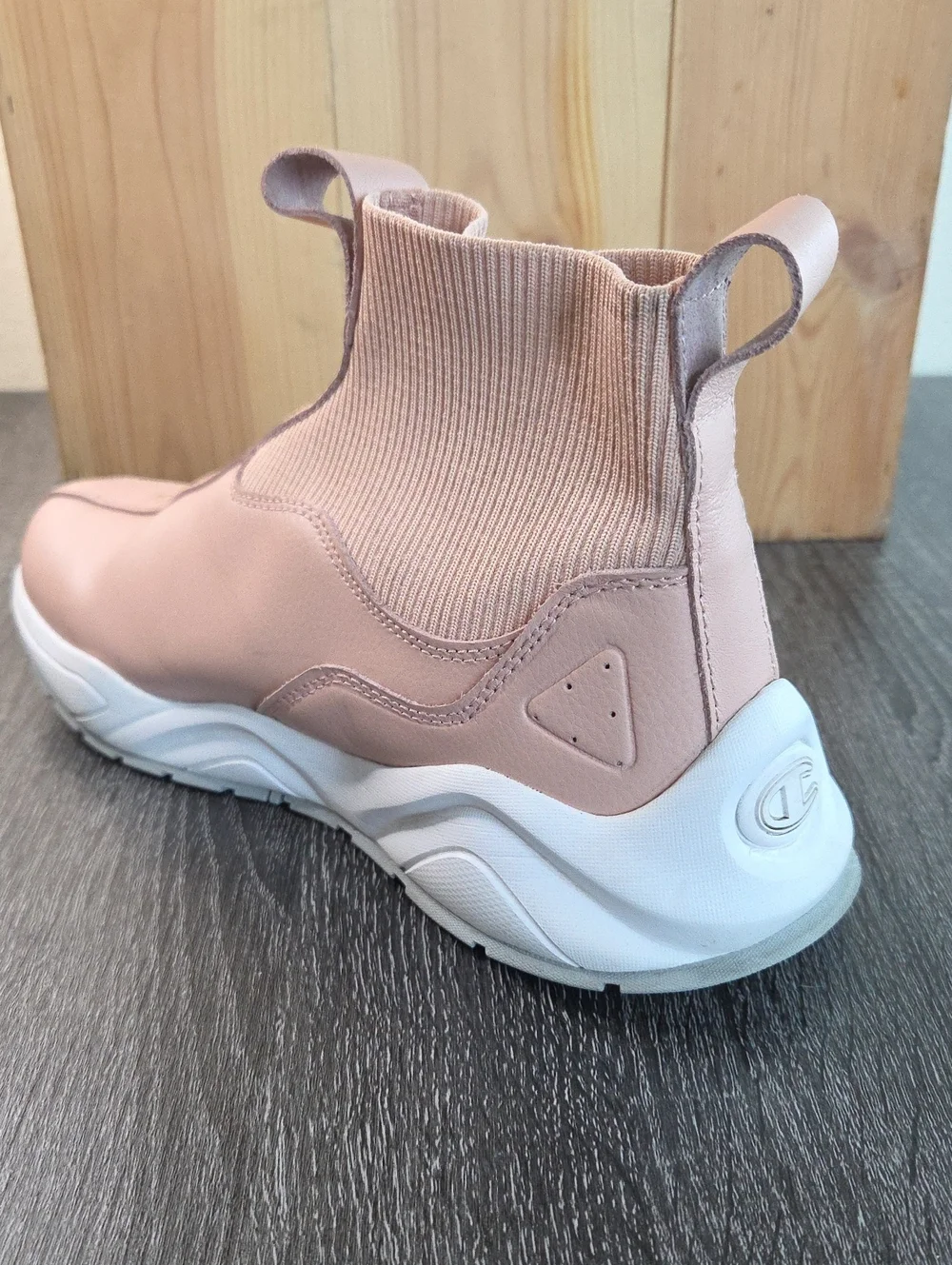 Champion Rally LTW  Women's Light Nude Pink Slip-On Sock Sneaker White Sole 9W